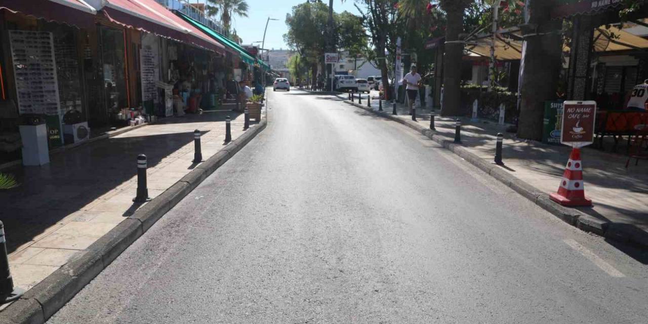 Bir Yılda 140 Bin Ton Asfalt Serimi