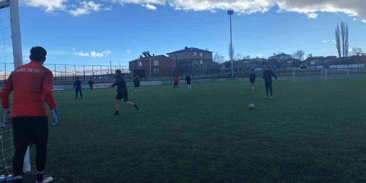 Kars 36 Spor, Kireçhane Spor’dan Puan Almanın Hesaplarını Yapıyor