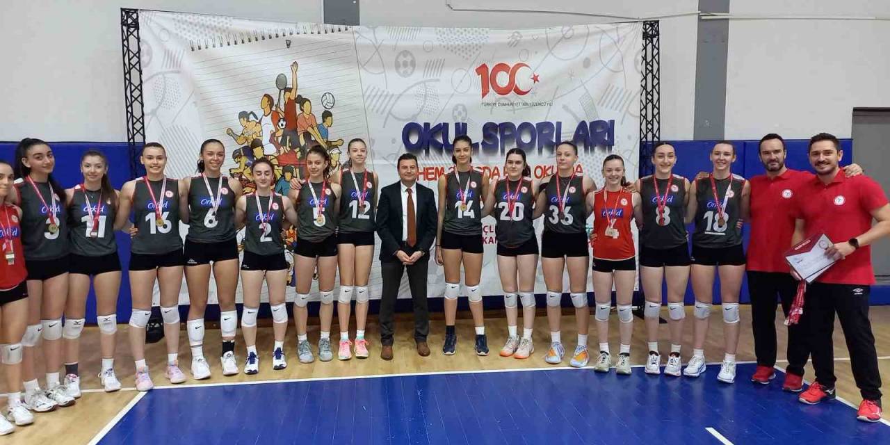 Gençler, A Takımda Yer Almak İçin Yarı Final Mücadelesi Verdi