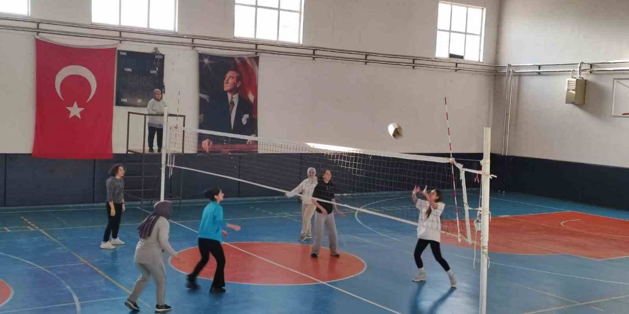 Evinin Sultanları Voleybol Turnuvası Sona Erdi