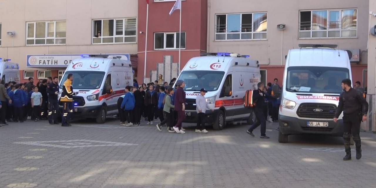 Ortaokulda Gıda Zehirlenmesi Şüphesi: 9 Öğrenci Hastanelik Oldu