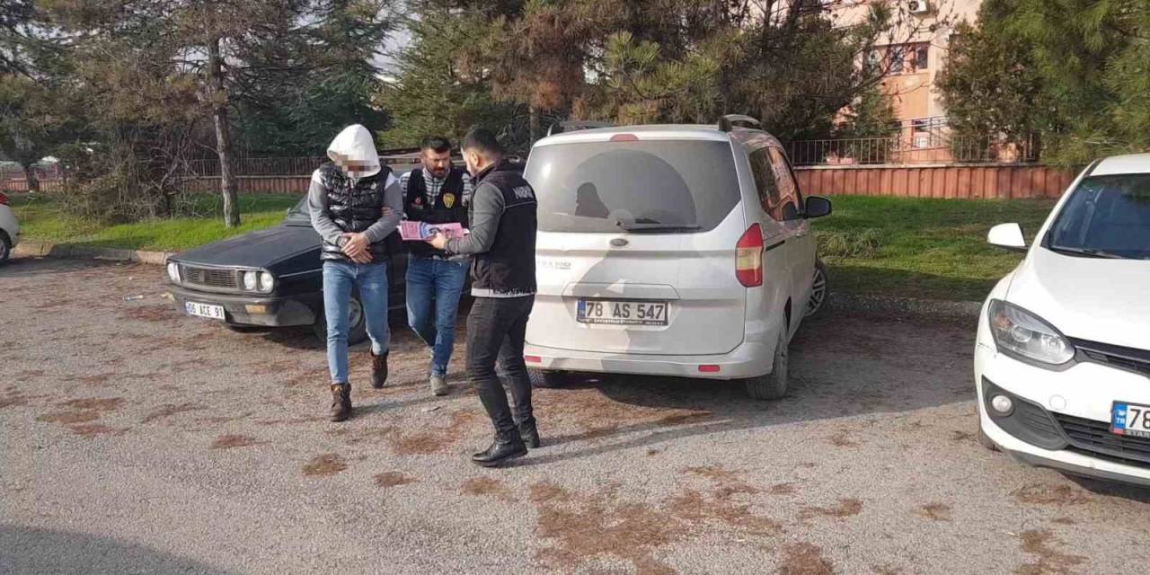 Uyuşturucu Madde İle Yakalanan Şüpheli Adli Kontrolle Serbest Bırakıldı