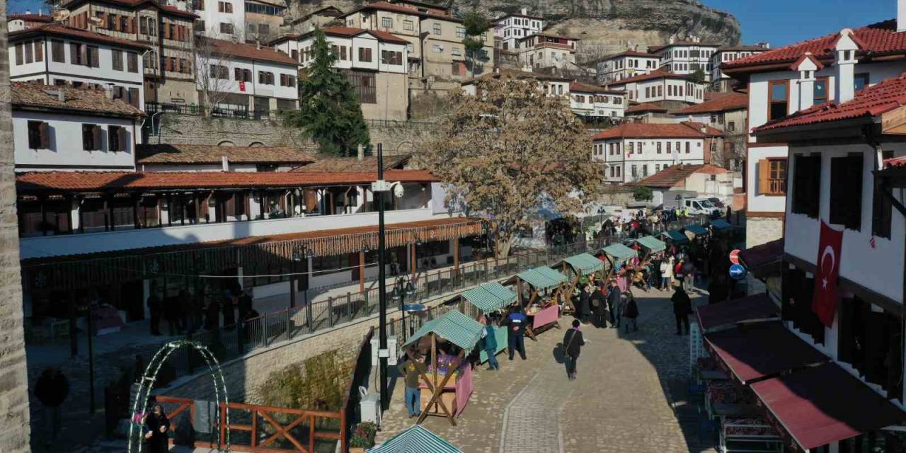 Esnafa Nefes Aldıracak Yılbaşı Panayırı Kuruldu