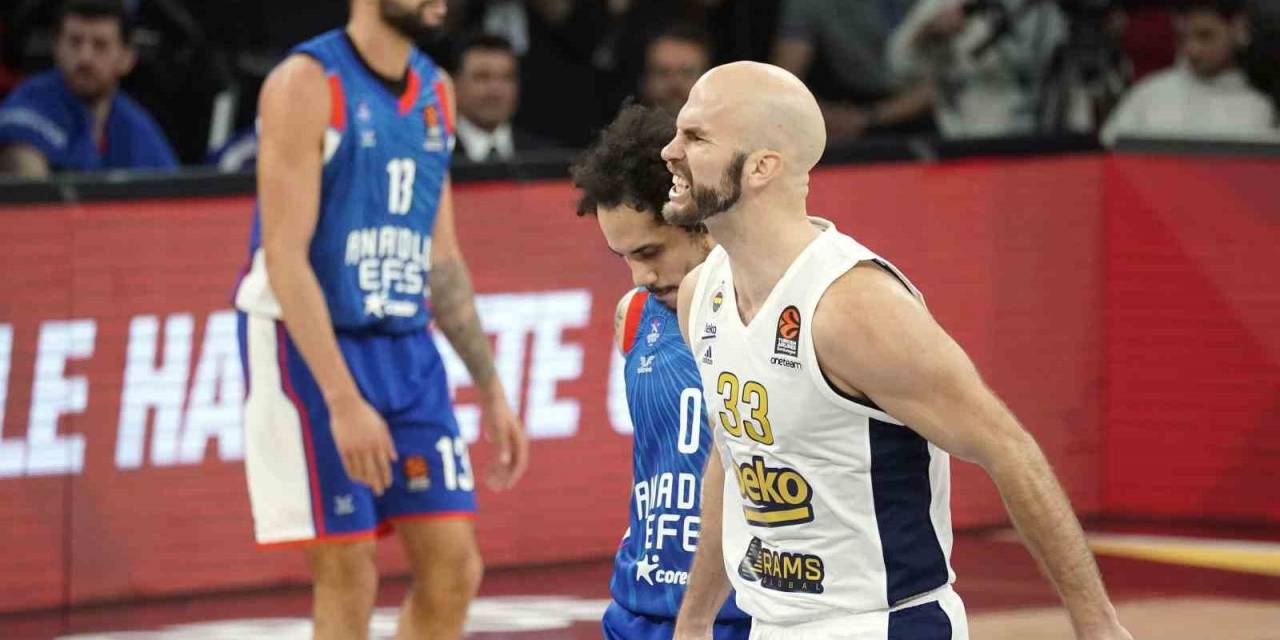 Thy Euroleague: Anadolu Efes: 84 - Fenerbahçe: 89