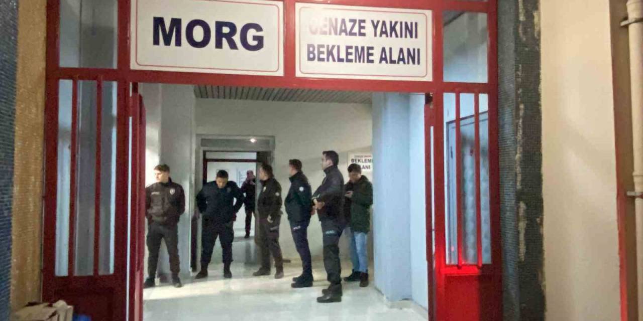 Ormanlık Alanda Dini Nikahlı Eşini Silahla Vurarak Öldürdü