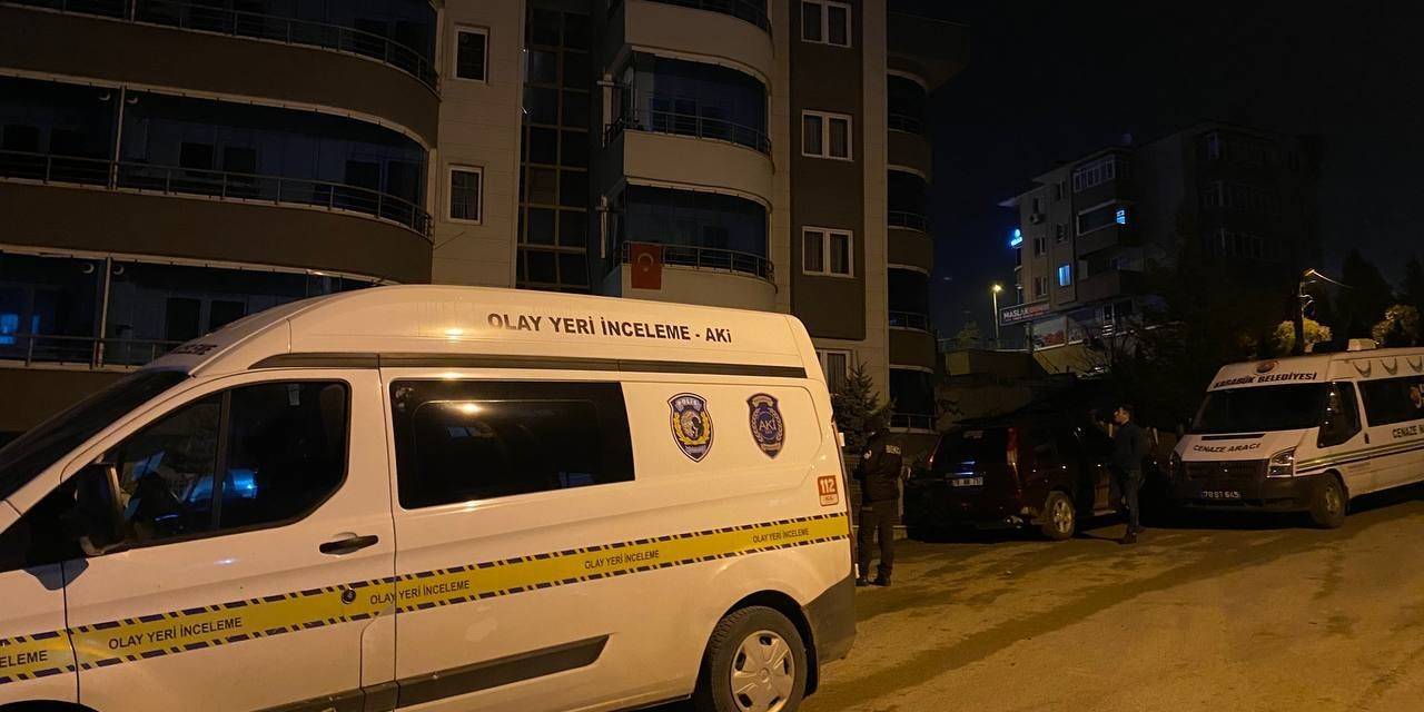 Ablasıyla Birlikte Yaşadığı Evde Ölü Bulundu