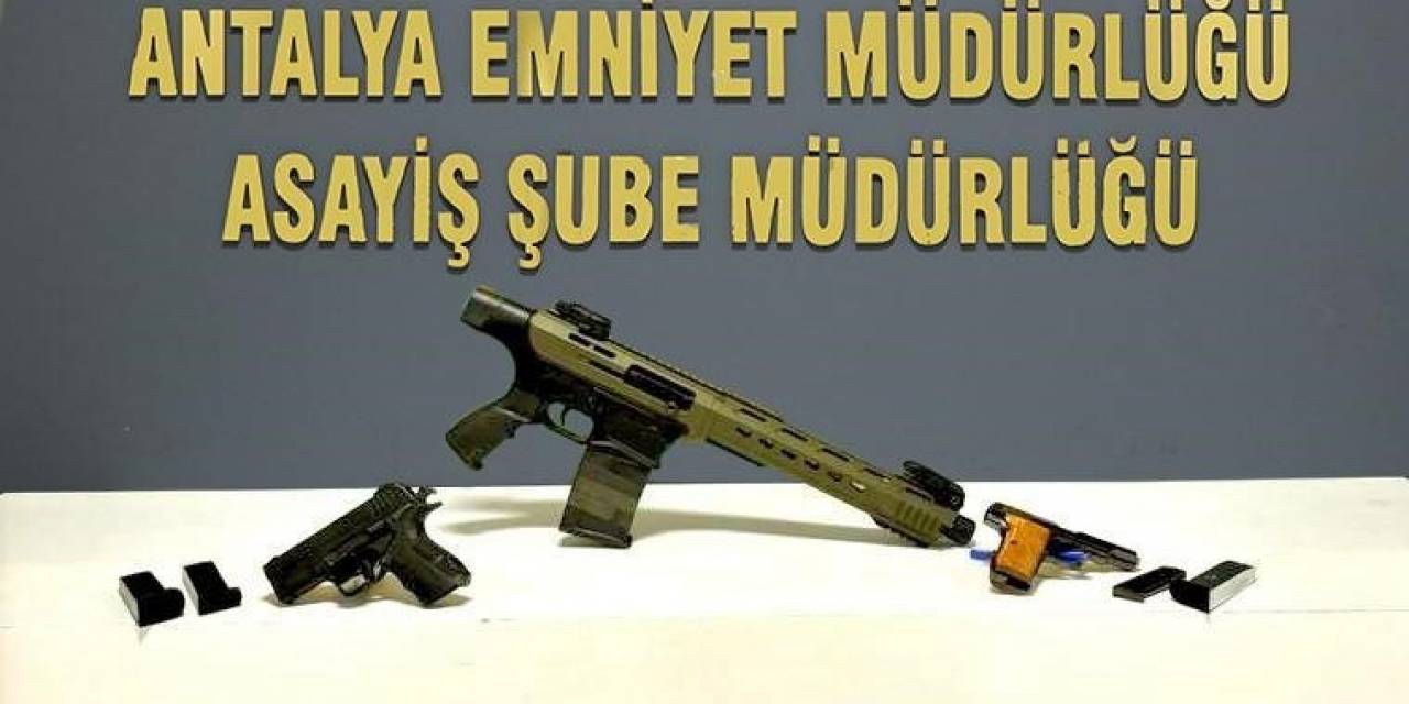 Nitelikli Yağma Şüphelisi 3 Kişi Tutuklandı
