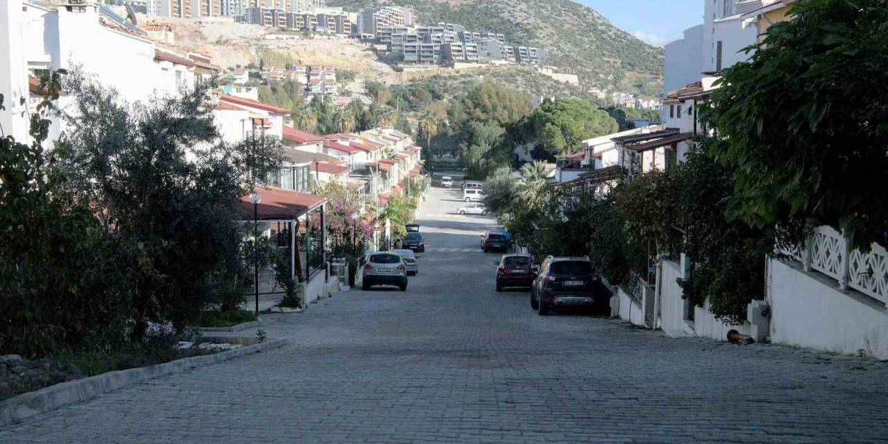 Kuşadası Hacıfeyzullah Mahallesi Yeni Yollarına Kavuştu