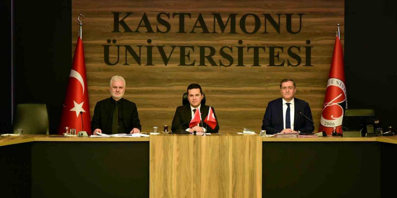 Kastamonu Üniversitesi Senatosu, Yılın Son Toplantısını Gerçekleştirdi