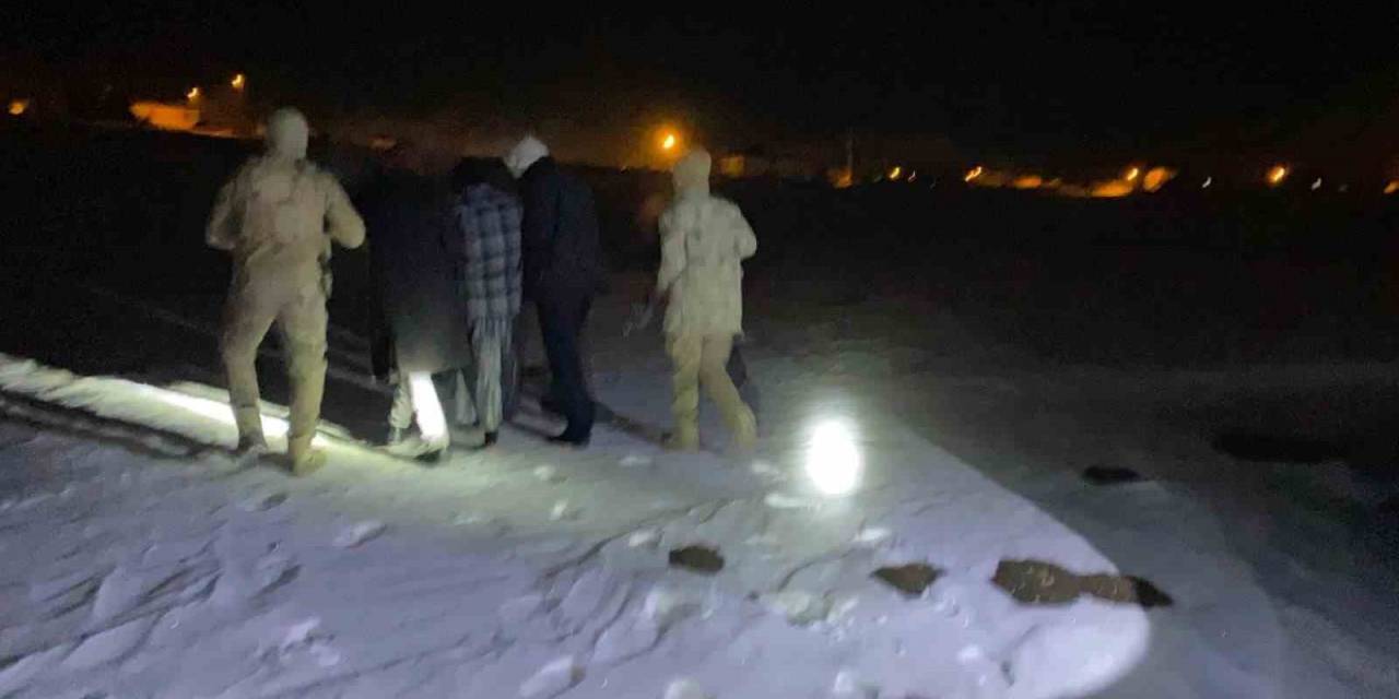 Kaybolan Kız Çocuğu Jandarma Ekiplerince Bulundu
