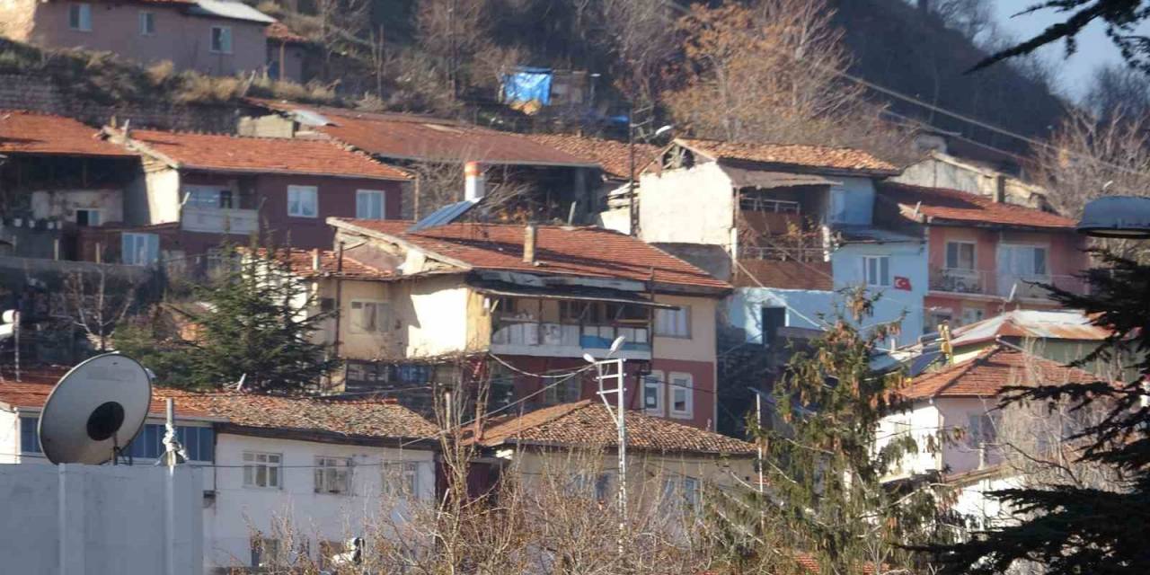 Uzmanı Uyardı "Büyük Bir Depremde Tokat’ta Bulunan Binaların Yüzde 60’ı Yıkılabilir"