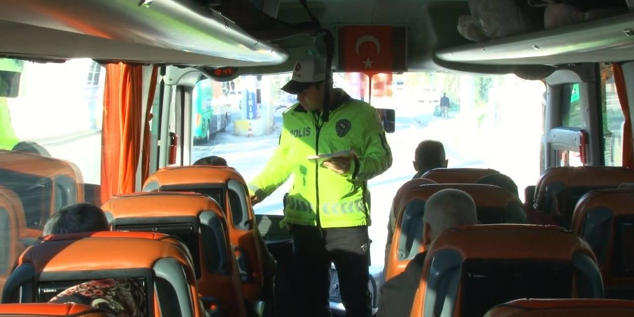 15 Temmuz Demokrasi Otogarı’nda Otobüslere Yönelik Denetimler Sürüyor