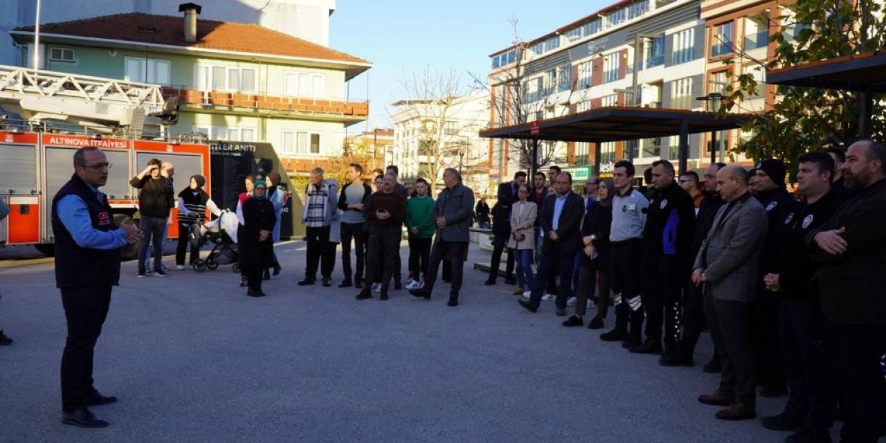 Altınova’da Deprem Ve Yangın Tatbikatı Gerçeği Aratmadı
