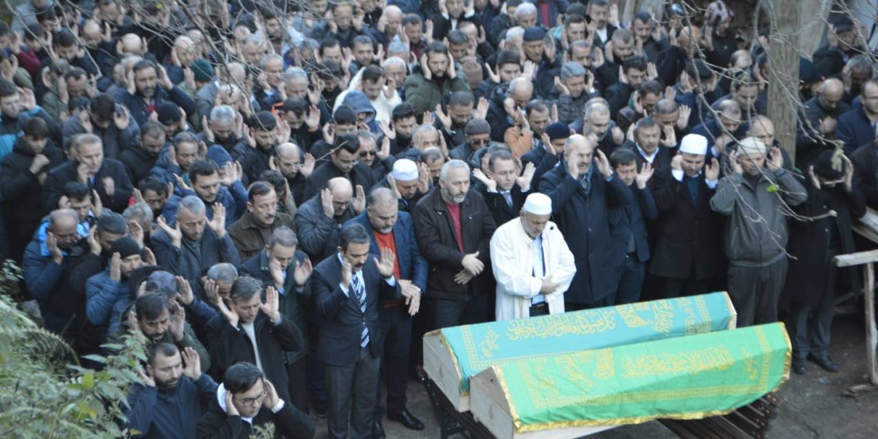 3 Gün Önce Cenazeye Geldikleri Köylerine Bu Kez Kendi Cenazeleri Geldi