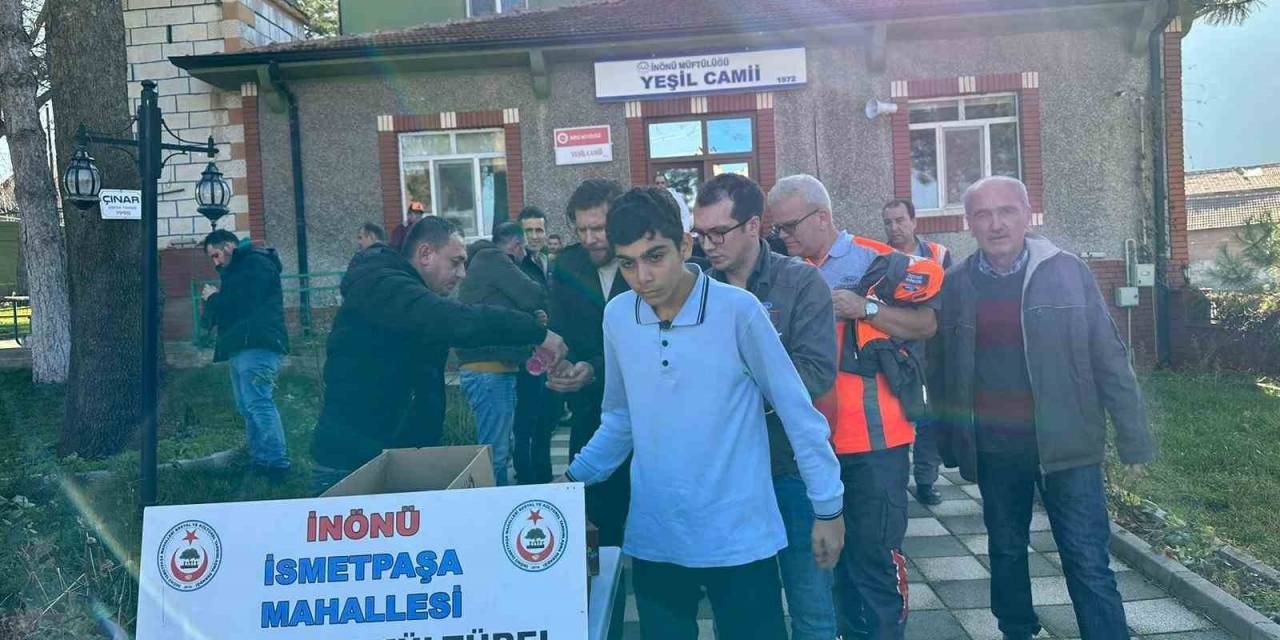 İnönü İsmetpaşa Mahalle Derneği Şehitler İçin Mevlit Okuttu