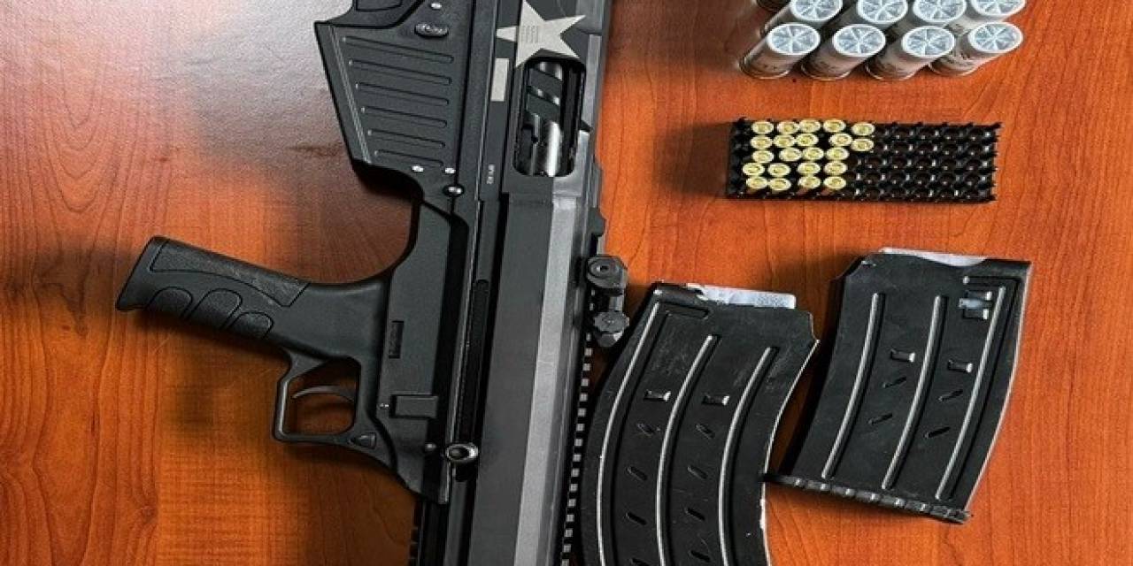 İşyerinde Ruhsatsız Şarjörlü Av Tüfeği Ele Geçirildi