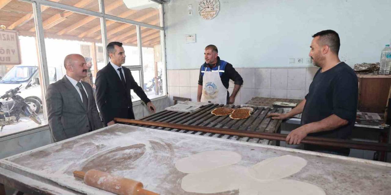 Vali Varol, Mobilyacılar Ve Marangoz Esnafıyla Bir Araya Geldi