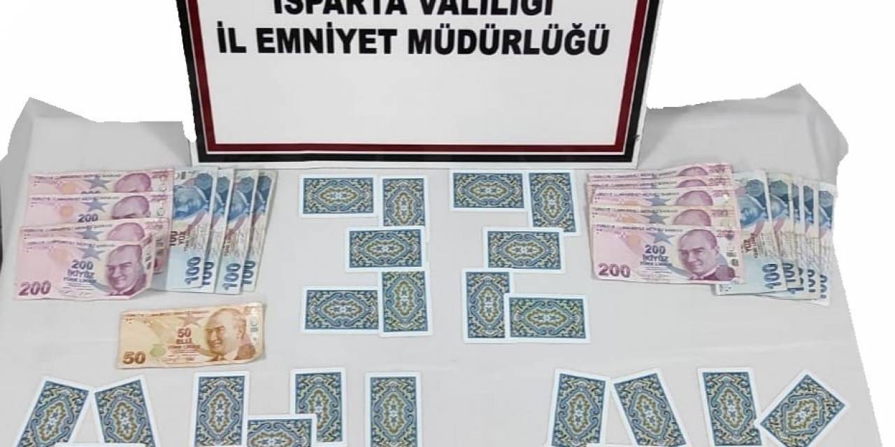 Isparta’da Dernekte Kumar Oynayan 5 Şahsa Para Cezası