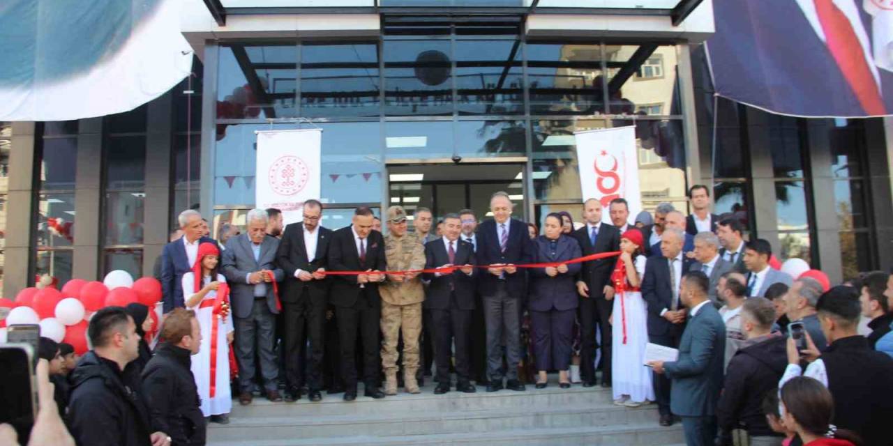 Bakan Yardımcısı Yazgı, Cizre’de Kütüphane Açılışına Katıldı