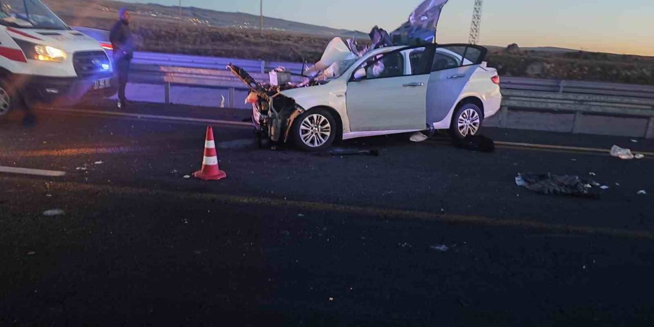 Diyarbakır’da Taziye Dönüşü Feci Kaza: 3 Ölü, 4 Yaralı