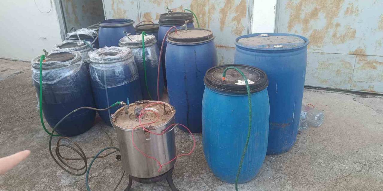 Tekirdağ’da Yılbaşı Öncesi 800 Litre Sahte İçki Ele Geçirildi