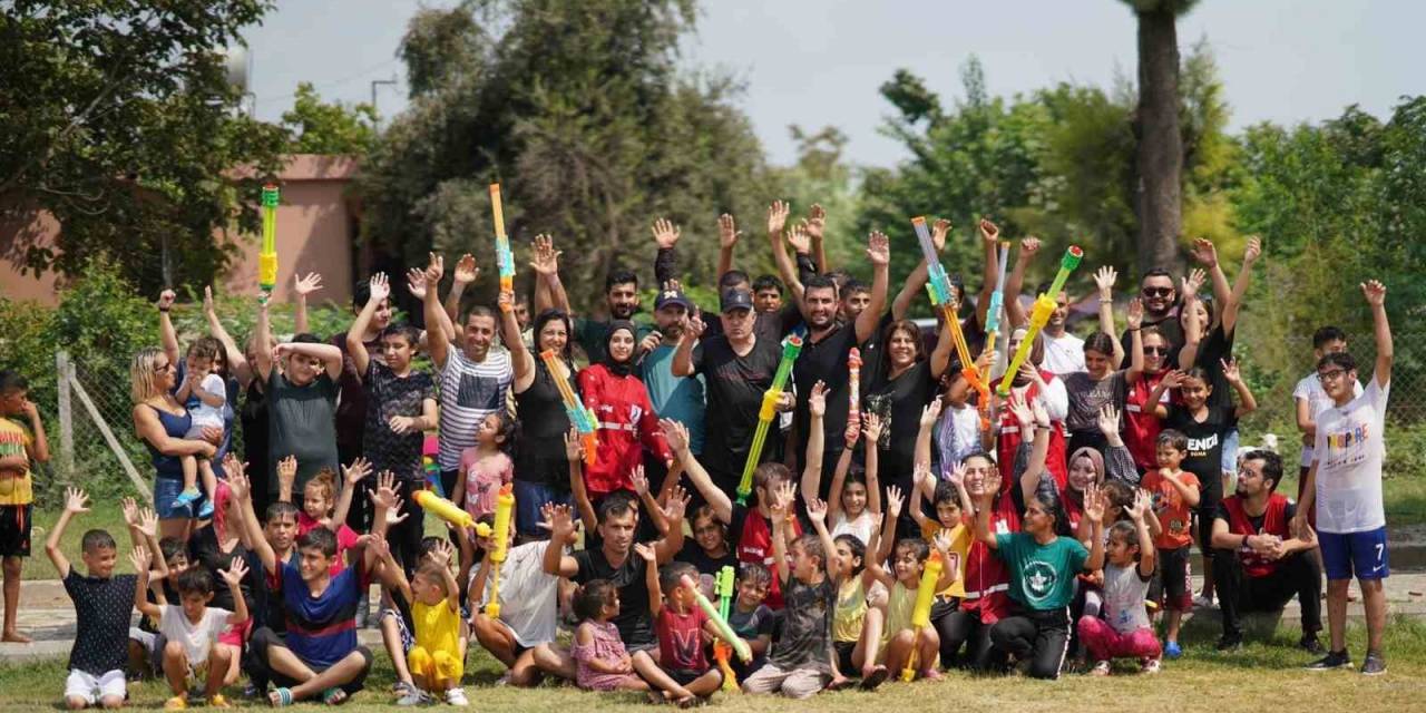 ‘Ogün Abi Derneği’ Binlerce Çocuğa Ve Aileye Ulaştı