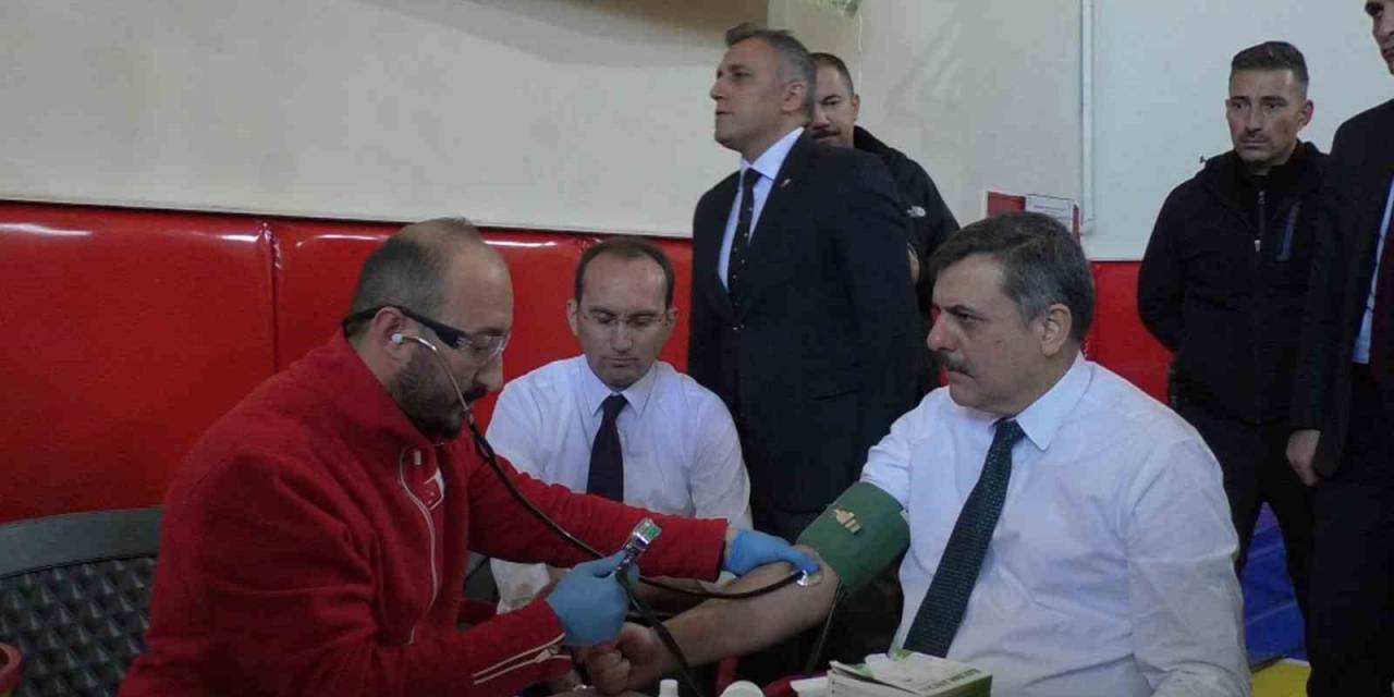 Vali Çiftçi: “Kan Bağışıyla Sağlığın Şükrünü İfa Ederiz”