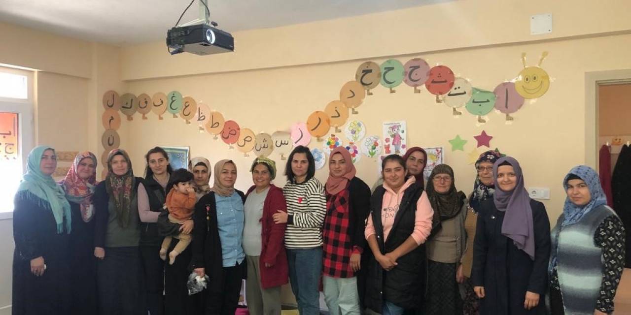 Köyceğiz’de Aile Değerleri Seminerleri Sürüyor