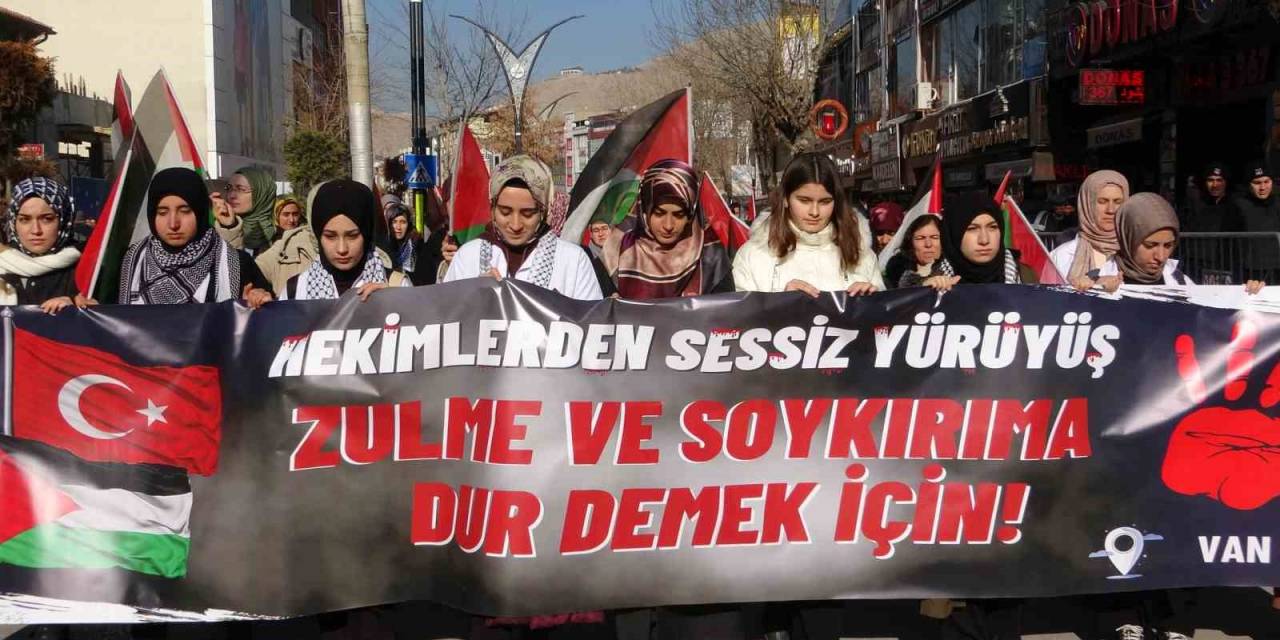 Van’daki Hekimlerden Sessiz Yürüyüş