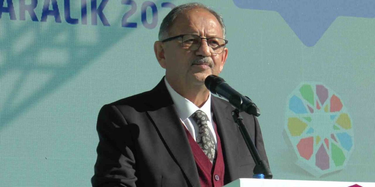 Bakan Özhaseki: “Burada 500’e Yakın Aktif Fay Hattı Var Ve Her An Her Yede 4,5,6,7 Şiddetinde Deprem Olabilir. Bir An Önce Konutlarımızı Depreme Dirençli Yapmalıyız”