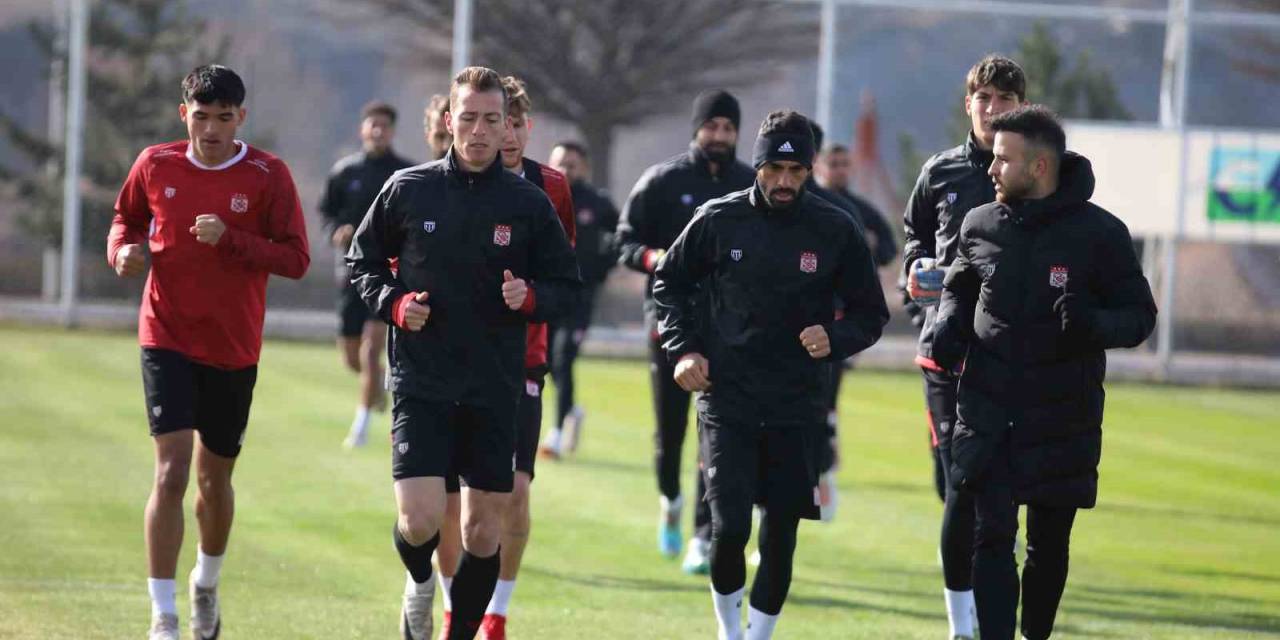 Sivasspor’da Kayserispor Maçı Hazırlıkları Sürüyor