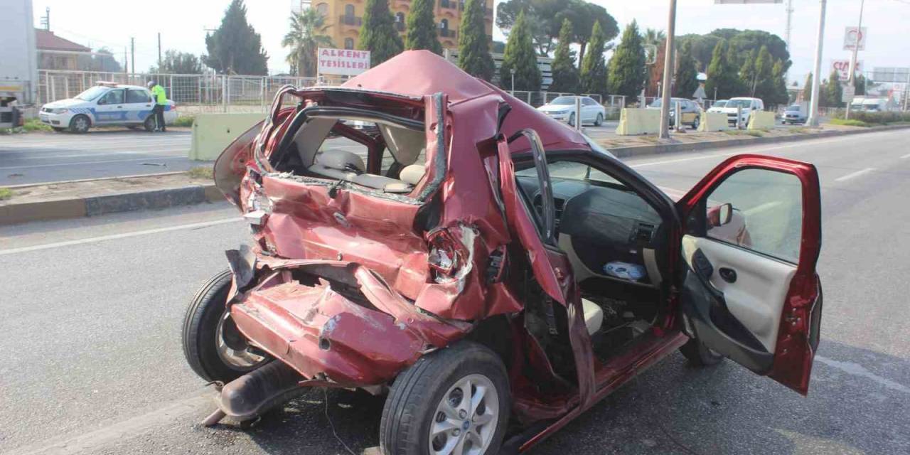 Manisa’da Feci Kaza: Otomobil Hurdaya Döndü