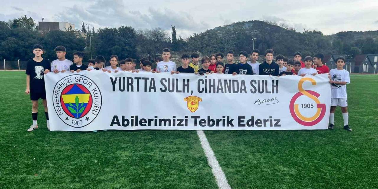 Sahaya Atatürk’ün Sözüyle Çıktılar