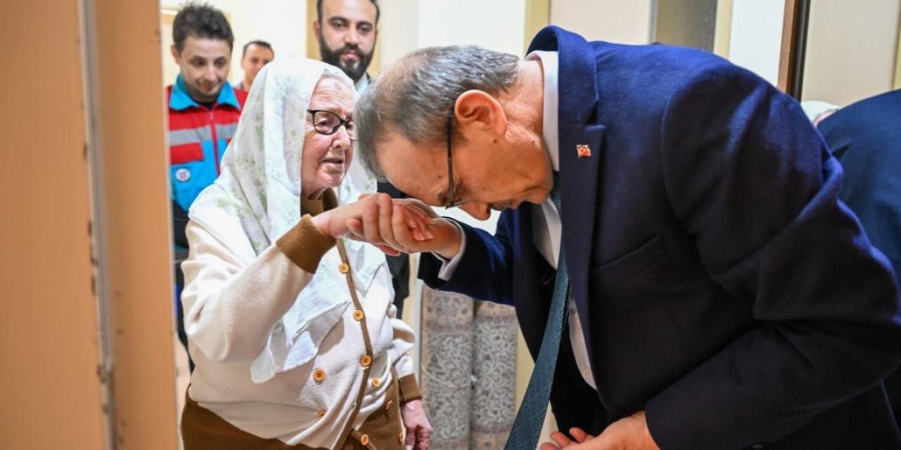 Binlerce Ailenin Yanında Oldular