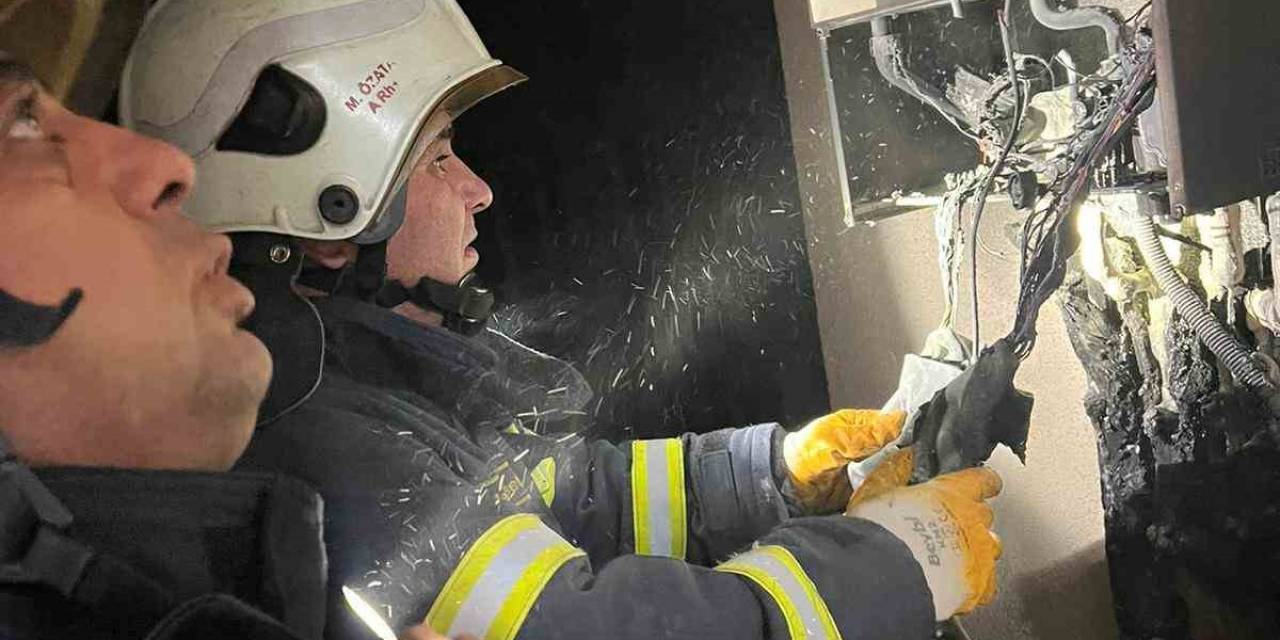 Burdur’da Kombi Alev Aldı: 2’si Engelli 3 Kişi Kurtarıldı