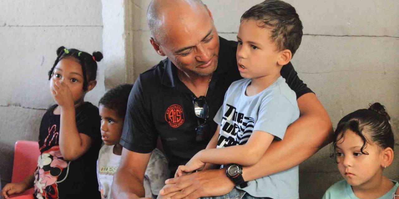 Antalyaspor, Güney Afrikalı Çocukların Yanında