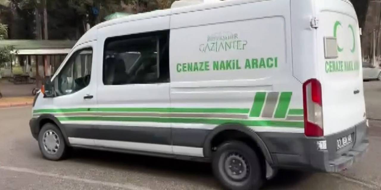 Yolun Karşısına Geçmek İsterken Otomobilin Çarptığı Yaşlı Adam Öldü
