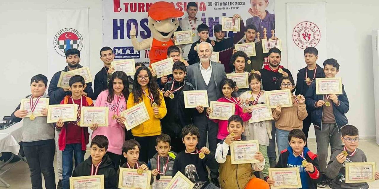 Mersinli Gençler 1. Akdeniz Satranç Turnuvasında Buluştu