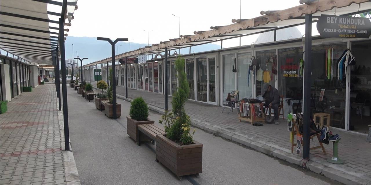 Osmaniye’de Konteyner Çarşı Esnafı 2024 Yılından Umutlu