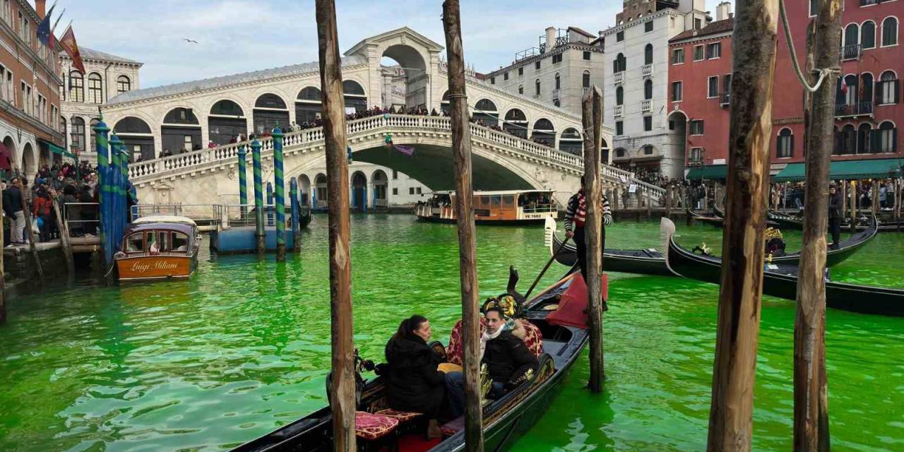 Venedik’te 25 Kişiden Fazla Olan Turist Gruplarına Yasak