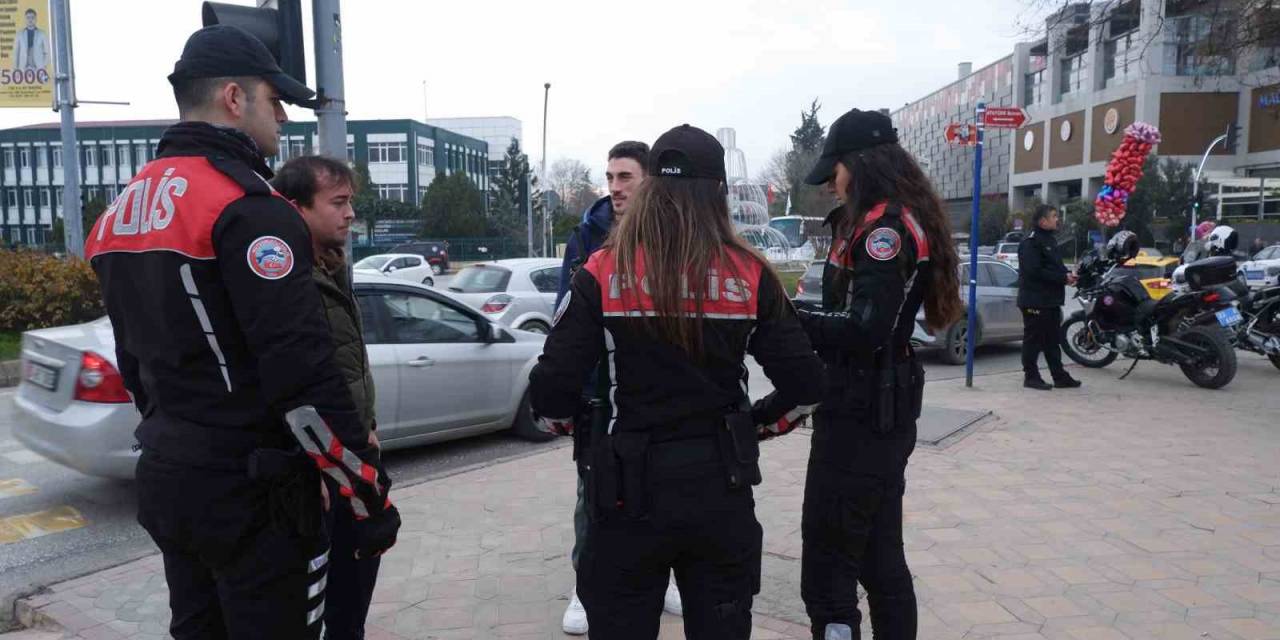 Edirne Emniyetinden Yılbaşı Denetimi: Kentin Dört Bir Yanında Gbt Kontrolü Yapılıyor