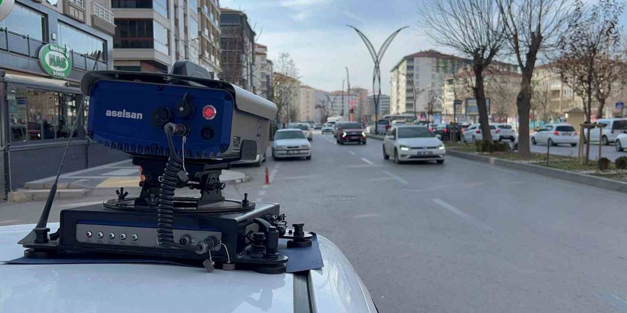 Şehir Merkezinde Araçlar Mpts İle Denetleniyor