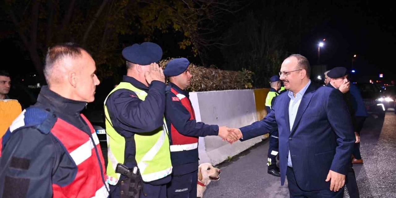 Vali Canbolat, Görev Başındaki Ekipleri Ziyaret Etti