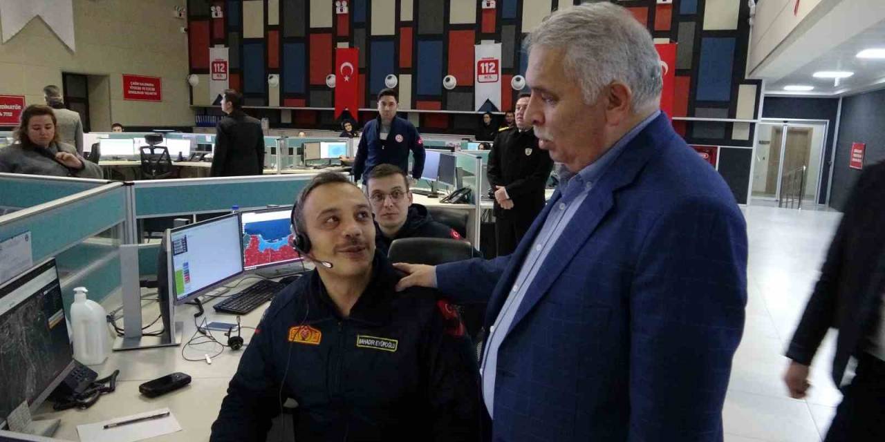 Trabzon Valisi Yıldırım: "Barışın Ve Kardeşliğin Öne Çıktığı, Savaşların Olmadığı, İnsanların Birbiriyle Kardeşçe Yaşadığı Bir Dünya Ve Bir Yıl Temenni Ediyorum"