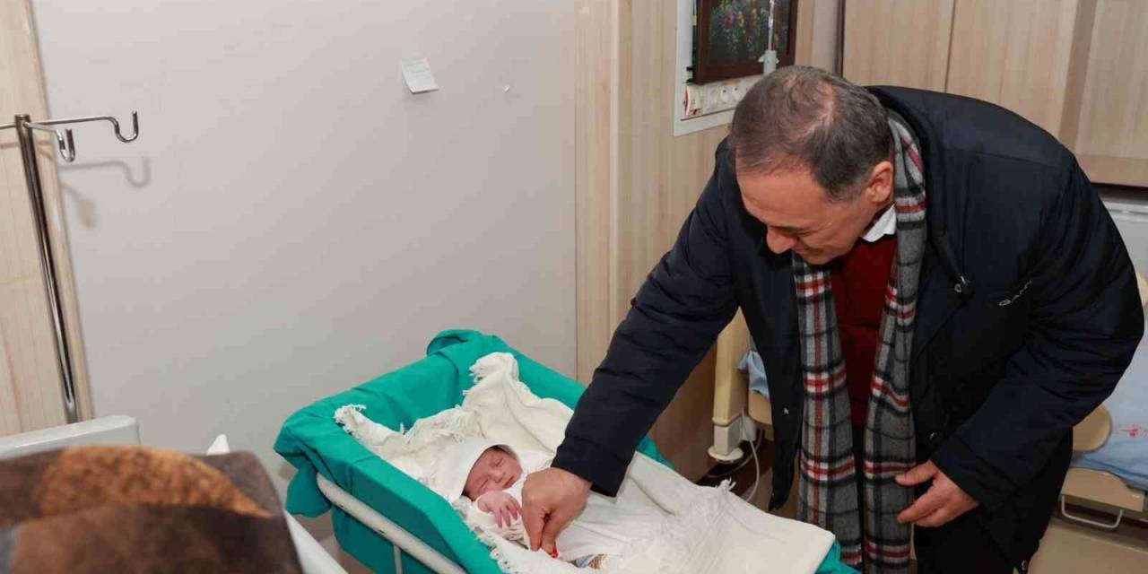 Bingöl’de Yılın Son Bebeği Ve Yeni Yılın İlk Bebeği Doğdu