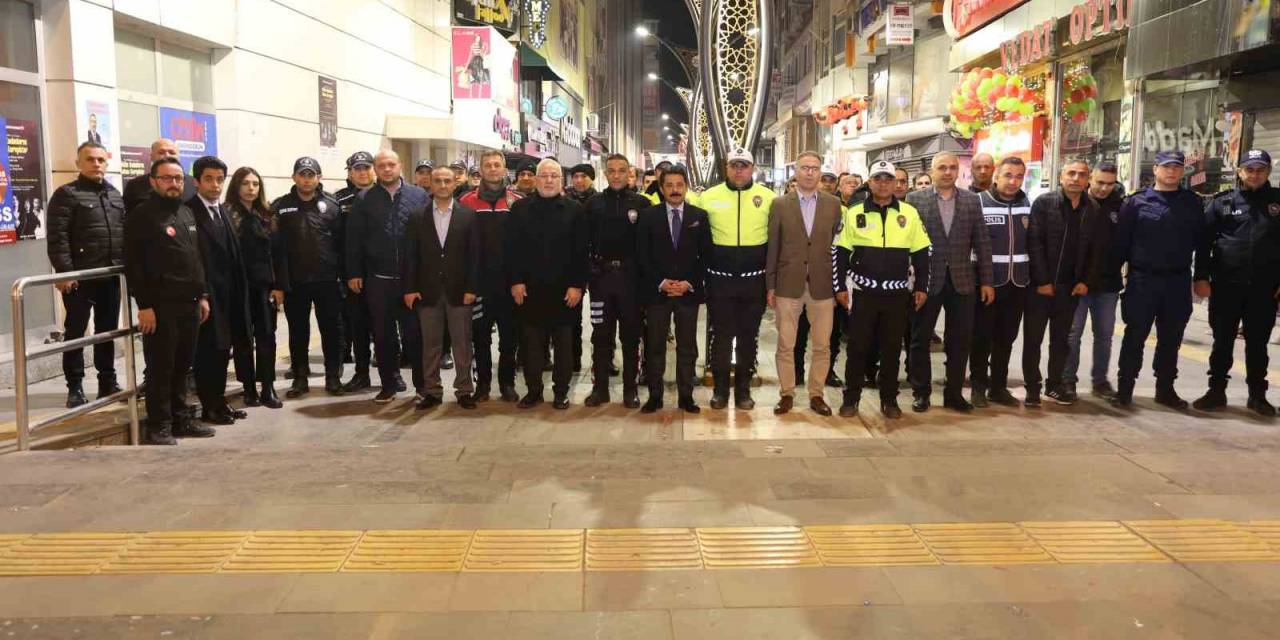 İskenderun’da Polisler Yeni Yıla İş Başında Girdi