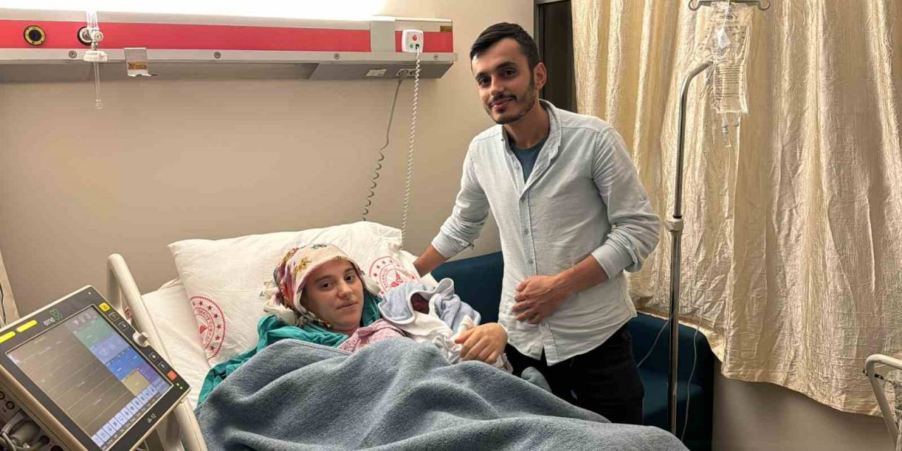 Düzce’de Yılın İlk Bebeği Saat 01.10’da Dünyaya Geldi