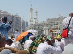 Kabe-i Muazzama’da Yüzbinler Mescid-i Aksa İçin Dua Etti