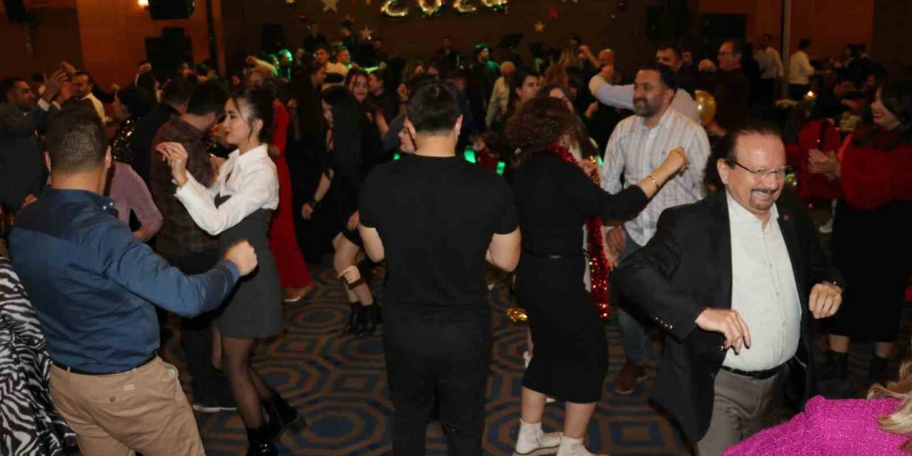 İranlı Turistler Yeni Yıla Van’da Girdi