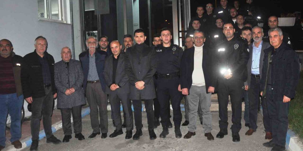 Yılbaşı Gecesi Yalnız Değillerdi